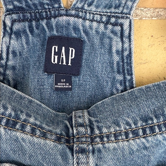 NWT Gap Denim Overalls - Picture 3 of 4